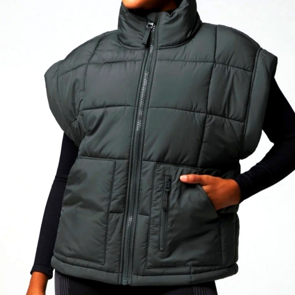 Black Oversized Puffer Jacket Vest